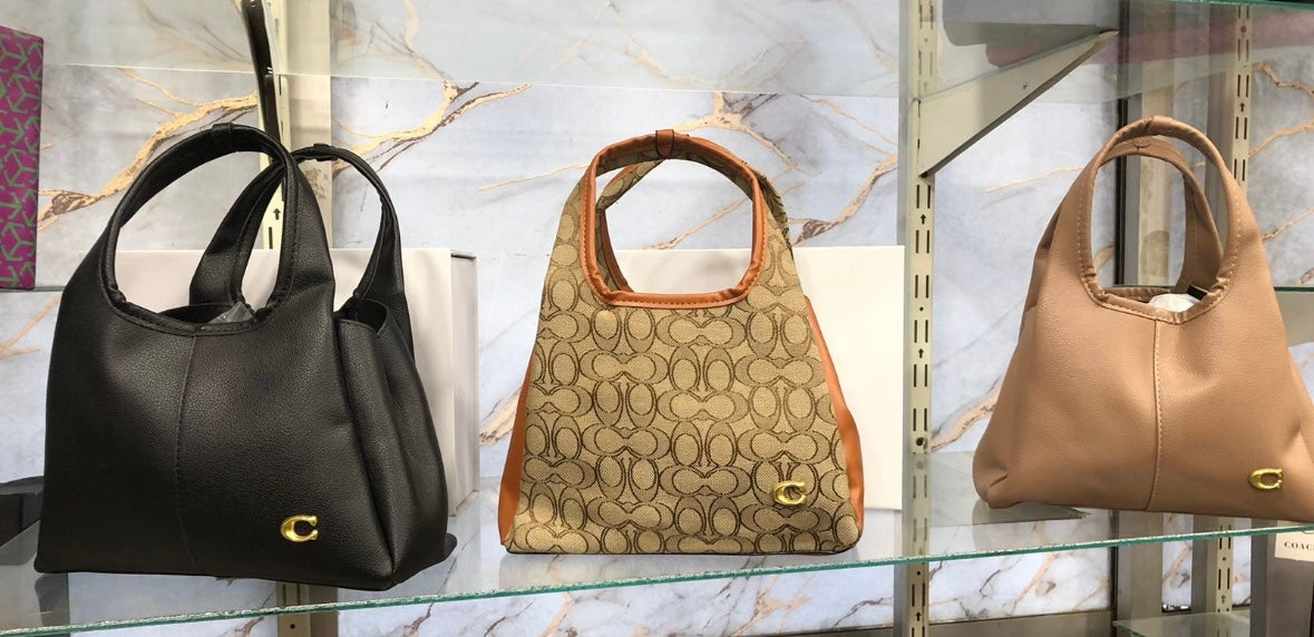 COACH lana Shoulder bag